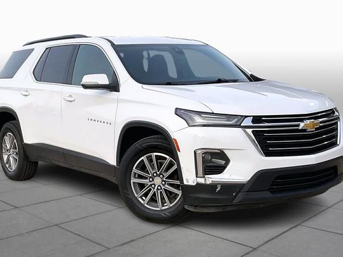 Used 2023 Chevrolet Traverse LT image 4