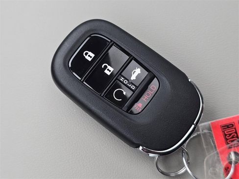 New 2025 Honda Accord SE image 32