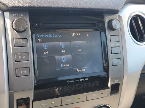 Used 2018 Toyota Tundra SR5 w/ SR5 Upgrade Package image 21