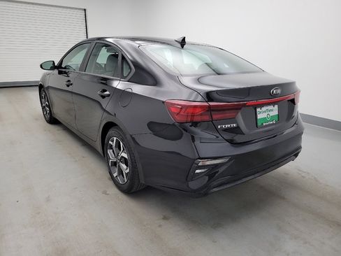 Used 2019 Kia Forte LXS FWD image 5