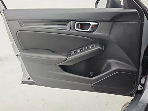 Used 2023 Honda Civic EX-L image 32