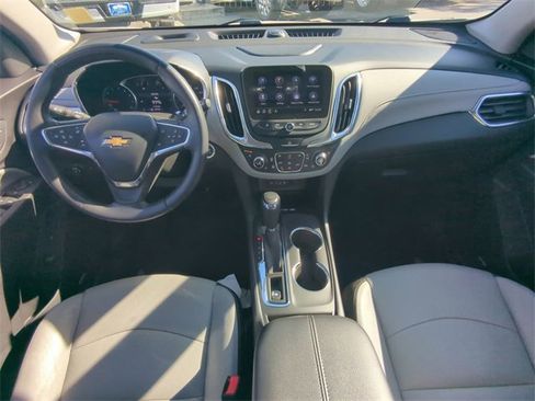 Used 2021 Chevrolet Equinox Premier image 16