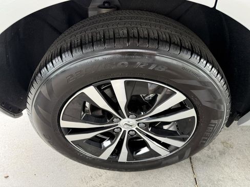 Used 2024 Volvo XC60 B5 Core image 56