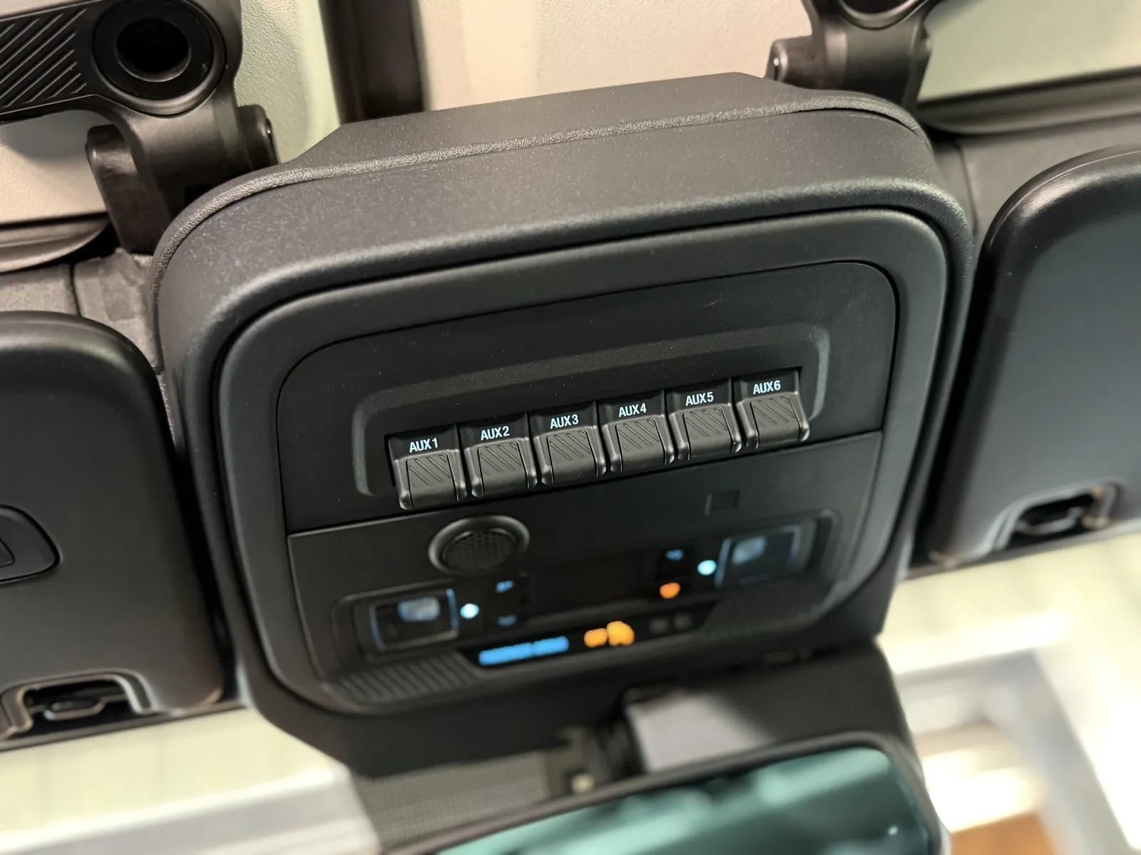 Used 2024 Ford Bronco Wildtrak AWD/4WD image 40