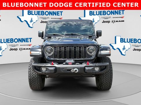 Used 2024 Jeep Wrangler Unlimited Rubicon AWD/4WD image 2