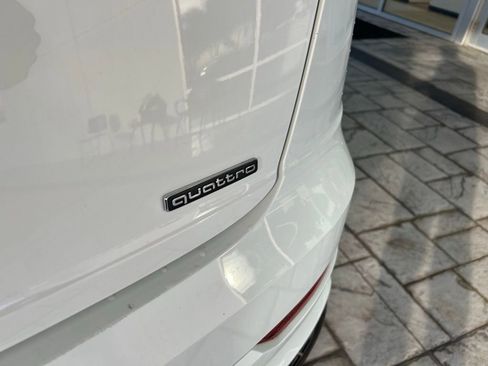 Used 2022 Audi Q8 Premium Plus w/ Premium Plus Package image 33