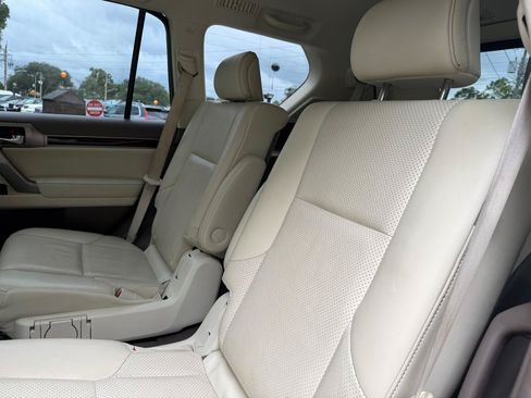 Used 2017 Lexus GX 460 Luxury w/ Preferred Accessory Package AWD/4WD image 41