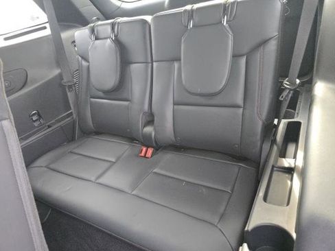 Certified 2025 Ford Explorer ST-Line w/ ST-Line Street Pack image 12