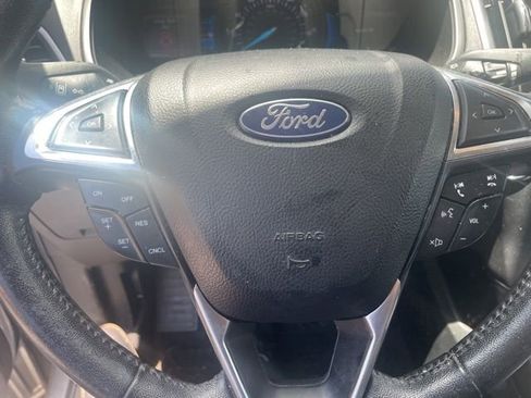 Used 2021 Ford Edge SEL FWD image 9