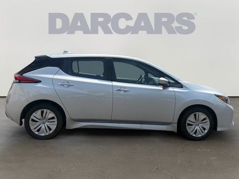 Used 2023 Nissan Leaf S FWD image 8