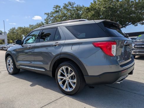 Certified 2021 Ford Explorer Platinum w/ Equipment Group 601A AWD/4WD image 6