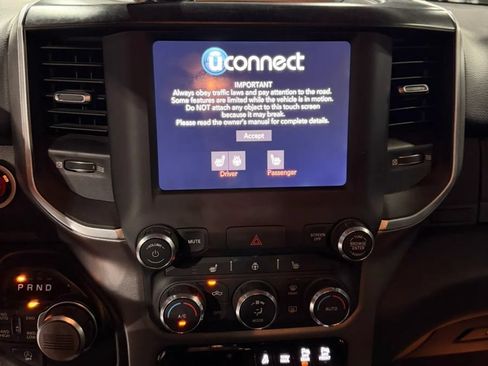 Used 2019 RAM 1500 Big Horn AWD/4WD image 14