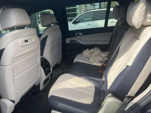 Used 2019 BMW X7 xDrive50i w/ Executive Package image 7