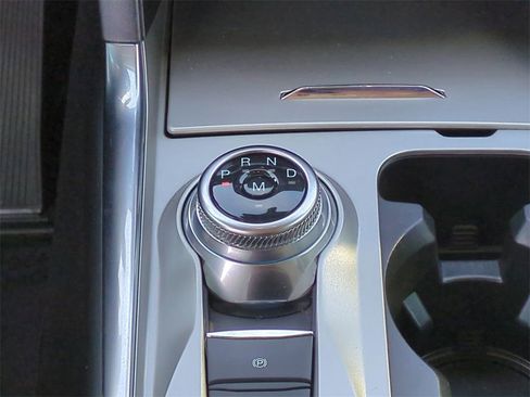 Used 2021 Ford Explorer Limited w/ Equipment Group 301A image 19