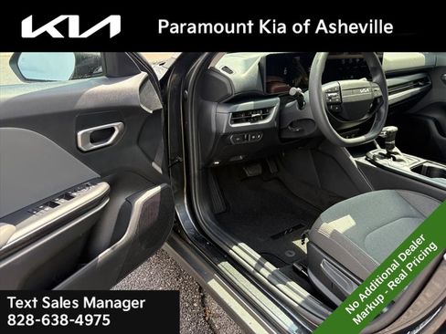 New 2026 Kia K4 FWD image 15