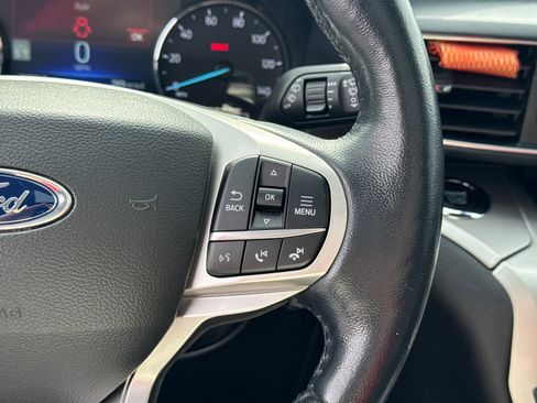 Used 2022 Ford Explorer XLT w/ Equipment Group 202A image 26