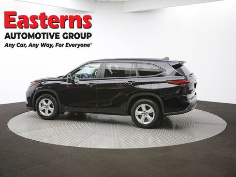 Used 2023 Toyota Highlander L image 62