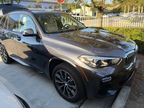 Used 2021 BMW X5 xDrive40i w/ M Sport Package AWD/4WD image 2