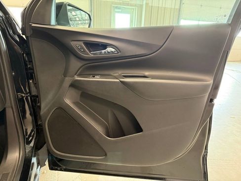 Used 2024 Chevrolet Equinox LT AWD/4WD image 24