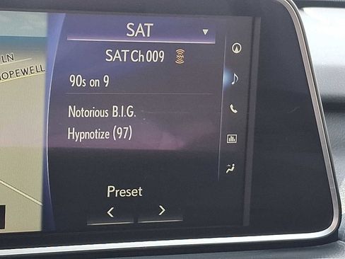 Used 2019 Lexus RX 450h image 15