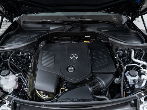 New 2026 Mercedes-Benz GLC 300 4MATIC image 9