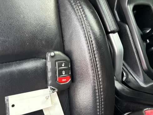 Used 2020 Jeep Wrangler Unlimited Sahara AWD/4WD image 35