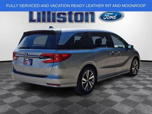 Used 2022 Honda Odyssey Touring image 4