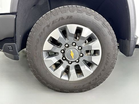 Used 2024 Chevrolet Silverado 2500 Custom w/ Custom Value Package AWD/4WD image 28
