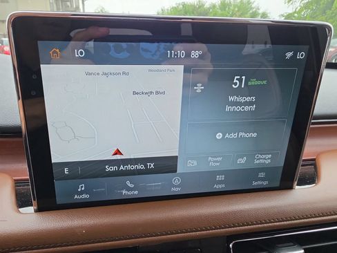 Used 2020 Lincoln Aviator Grand Touring w/ Equipment Group 302A AWD/4WD image 17