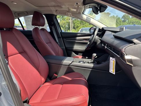 New 2026 MAZDA MAZDA3 Carbon image 24