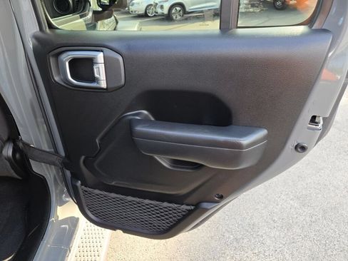 Used 2023 Jeep Wrangler Unlimited Sport AWD/4WD image 10