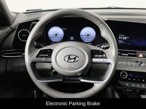 Used 2023 Hyundai Elantra SEL w/ Convenience Package FWD image 7