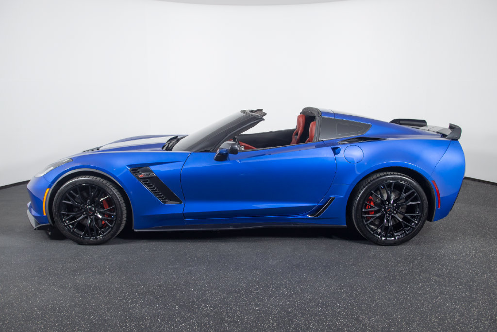 Used 2016 Chevrolet Corvette Z06 w/ 3LZ Preferred Equipment Group RWD image 7