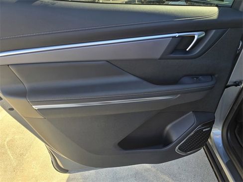 New 2026 Buick Enclave Sport Touring w/ LPO, Floor Liner Package image 12