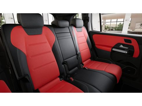 New 2026 Mercedes-Benz GLB 35 AMG 4MATIC image 5