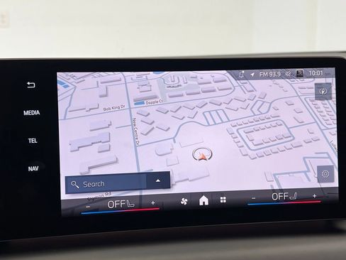 Certified 2025 BMW M235i xDrive w/ M Performance Package image 12