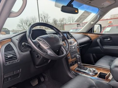 Used 2013 INFINITI QX56 4WD image 8