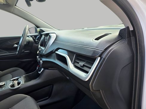 Used 2022 GMC Terrain SLE w/ Driver Convenience Package image 12