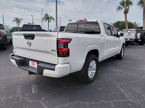 Used 2022 Nissan Frontier SV w/ Technology Package RWD image 4