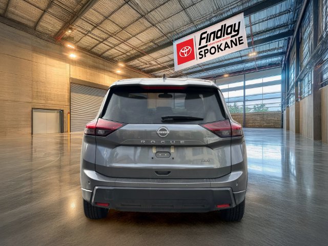 Used 2026 Nissan Rogue SV AWD/4WD image 5