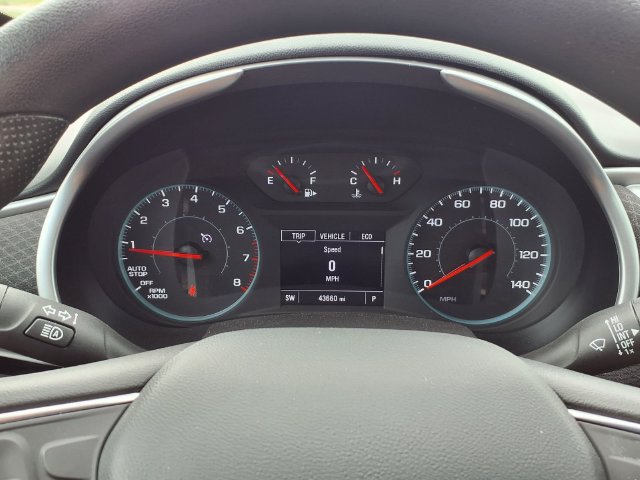 Used 2025 Chevrolet Malibu LT FWD image 14