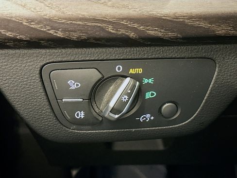 Used 2018 Audi Q5 2.0T Premium image 17