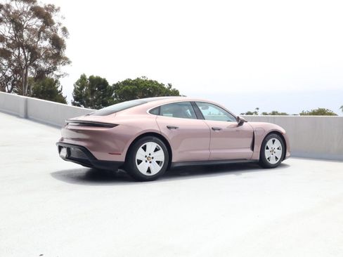 Certified 2022 Porsche Taycan RWD image 8