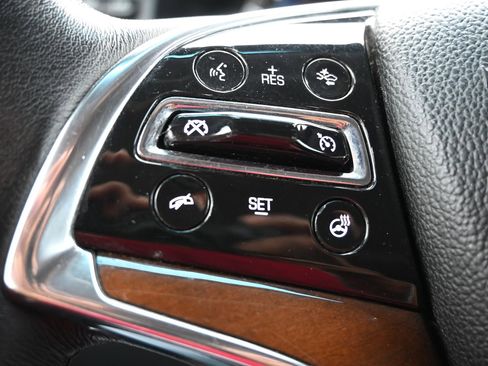 Used 2020 Cadillac Escalade Luxury image 13