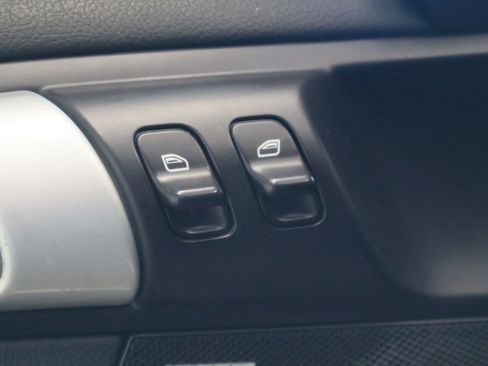 Used 2011 Porsche Boxster S image 29