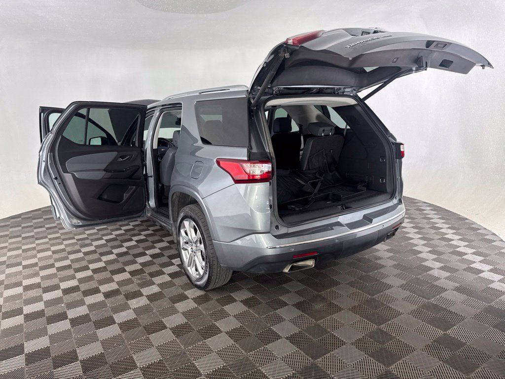 Used 2021 Chevrolet Traverse Premier AWD/4WD image 18