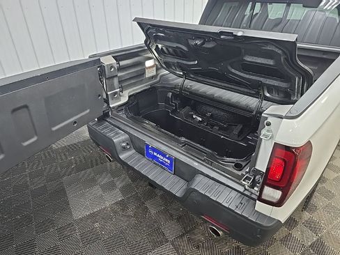 Used 2023 Honda Ridgeline Black Edition image 12