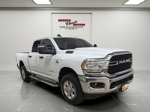 Used 2024 RAM 2500 Big Horn w/ Off Road Package AWD/4WD image 1