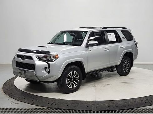 Used 2019 Toyota 4Runner TRD Off-Road Premium AWD/4WD image 3