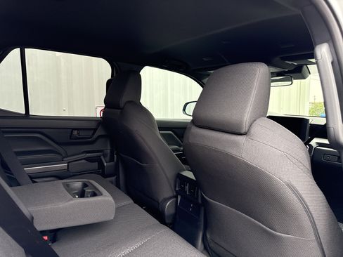 Used 2025 Toyota 4Runner SR5 image 42